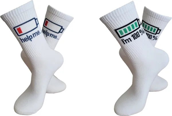 2 paar - Verjaardag cadeau - Accu leeg - 100% opgeladen - vrolijke sokken - witte sokken - tennis sokken - Accu -sport sokken - valentijns cadeau - so