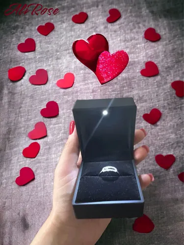 AliRose - Mat Zwarte Ringdoos met LED-licht - Sieraden Display - Trouwring - Sieraden - Valentijn - Liefde - Romantisch - Partner - Amor - Huwelijk -...