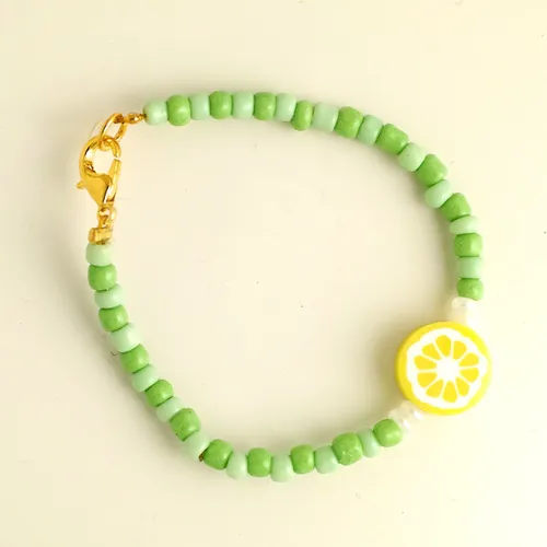 Armbandje voor de allerkleinsten - groen met citroen