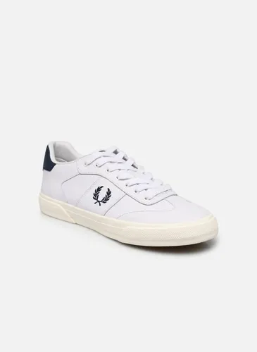 CLAY PERF LEATHER by Fred Perry