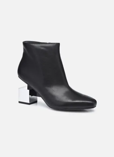 Cube bootie by United Nude