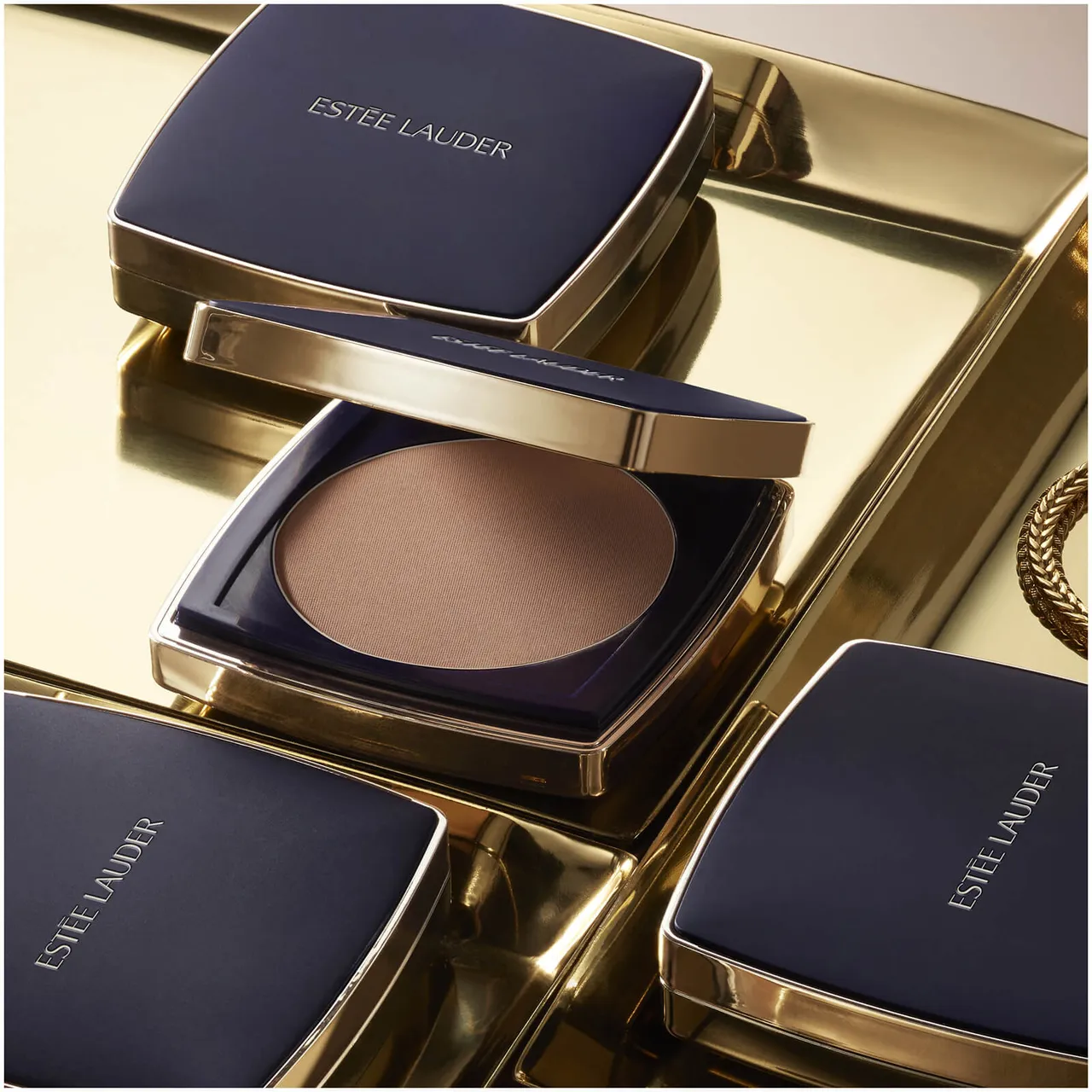 Estée Lauder Double Wear Stay-in-Place Matte Powder Foundation SPF10 12g (Various Shades) - 4N1 Shell Beige