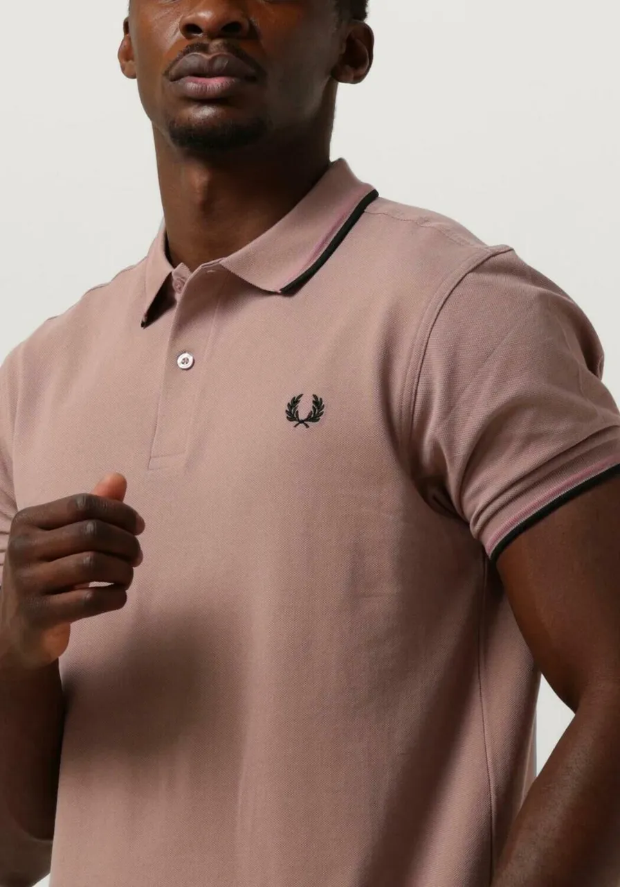 FRED PERRY Heren Polo's & T-shirts The Twin Tipped Fred Perry Shirt - Lichtroze