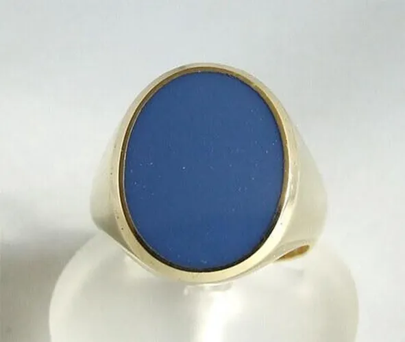Gouden ring met blauwe lagensteen
