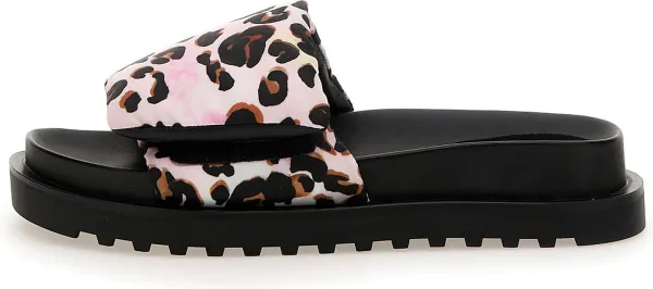 Guess Fabetzy Dames Slippers - Leopard