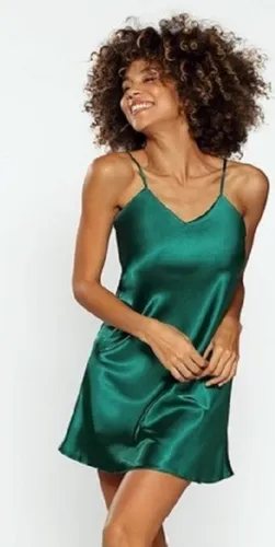 Hoogwardige satijn chemise groen - Karen XL