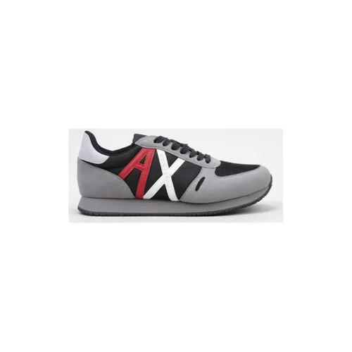 Lage Sneakers EAX XUX017