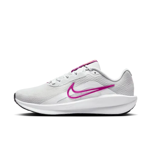 Nike Downshifter 13 hardloopschoenen voor dames (straat) - Grijs