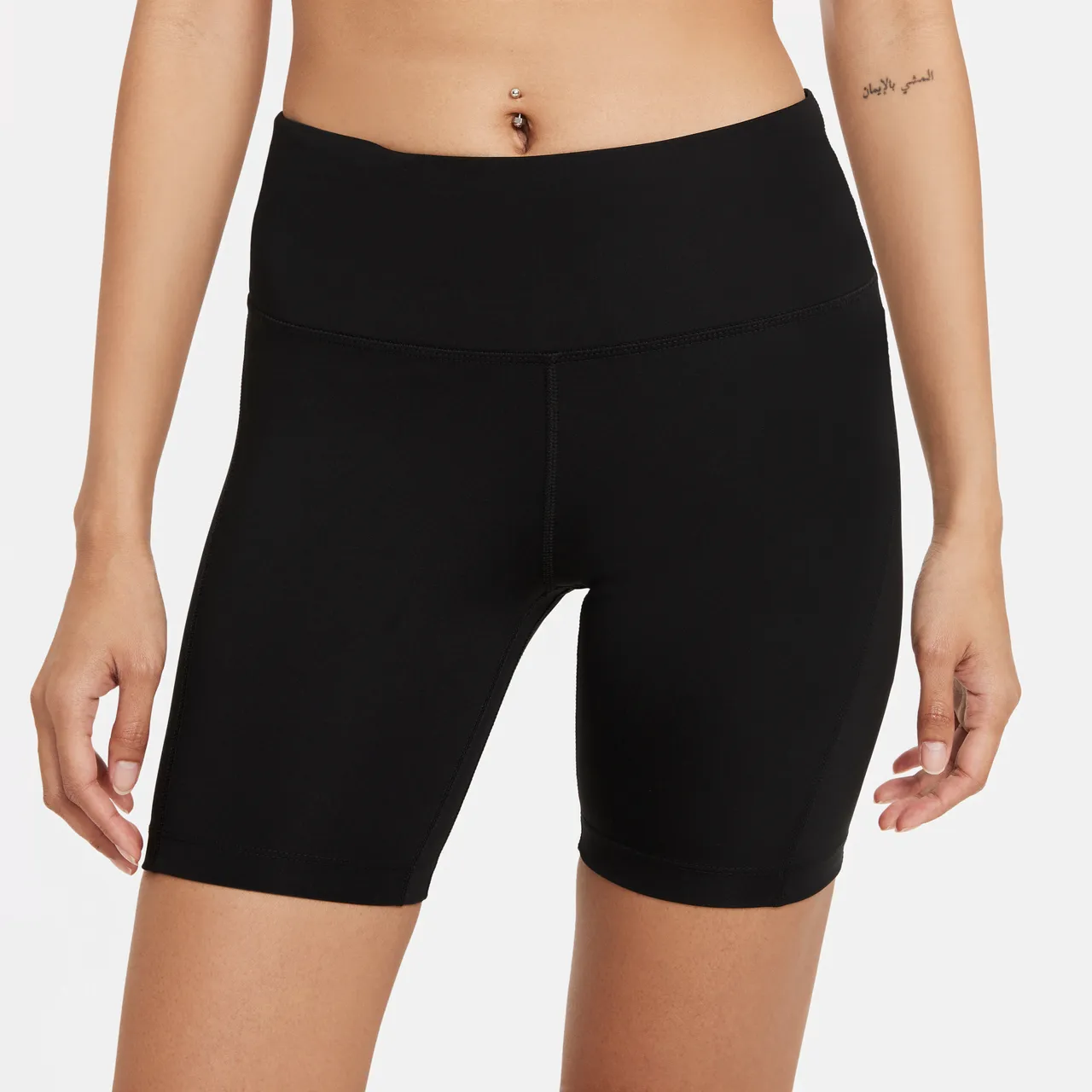Nike Fast Hardloopshorts met halfhoge taille voor dames (18 cm) - Zwart