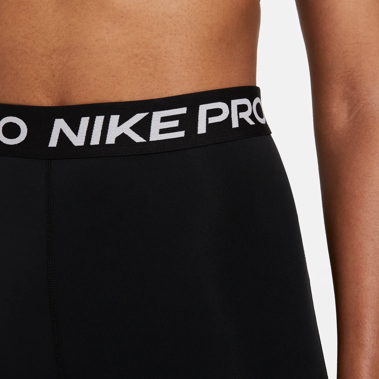 Nike Pro 365 7/8-legging met mesh vlak en hoge taille voor dames - Zwart