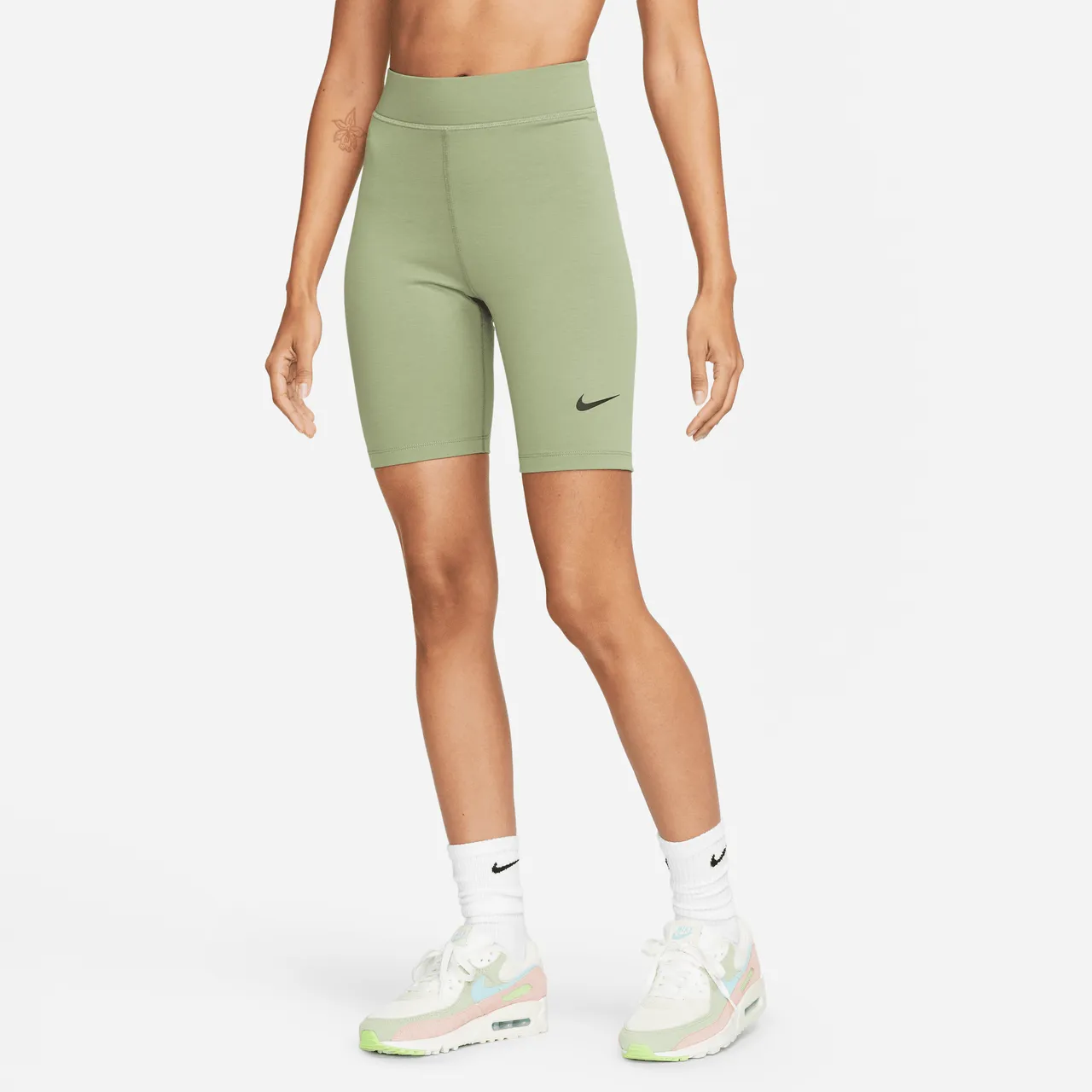 Nike Sportswear Classic bikeshorts met hoge taille voor dames (21 cm) - Groen