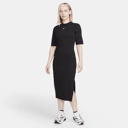 Nike Sportswear Essential aansluitende midi jurk - Zwart