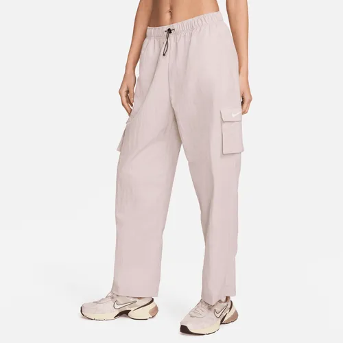 Nike Sportswear Essential Geweven cargobroek met hoge taille voor dames - Paars