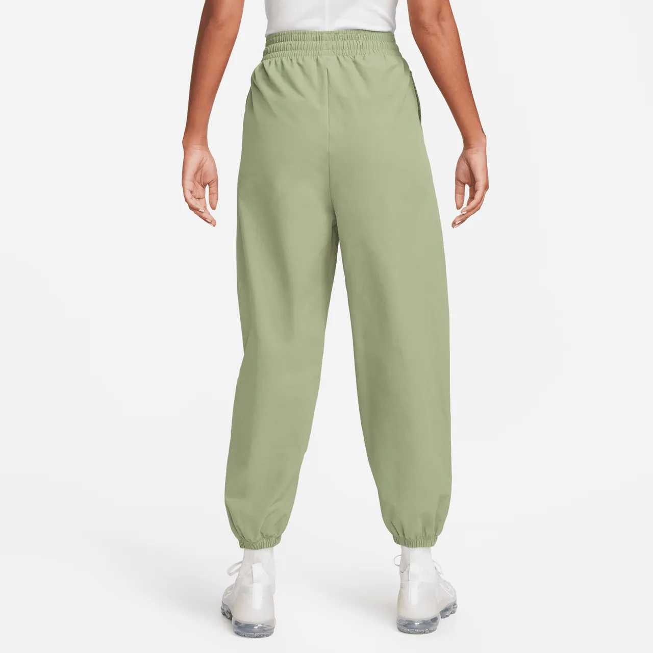Nike Sportswear geweven joggingbroek voor dames - Groen