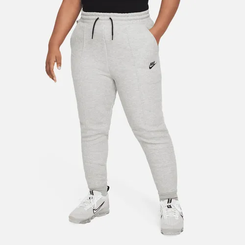 Nike Sportswear Tech Fleece joggingbroek voor meisjes (ruimere maten) - Grijs