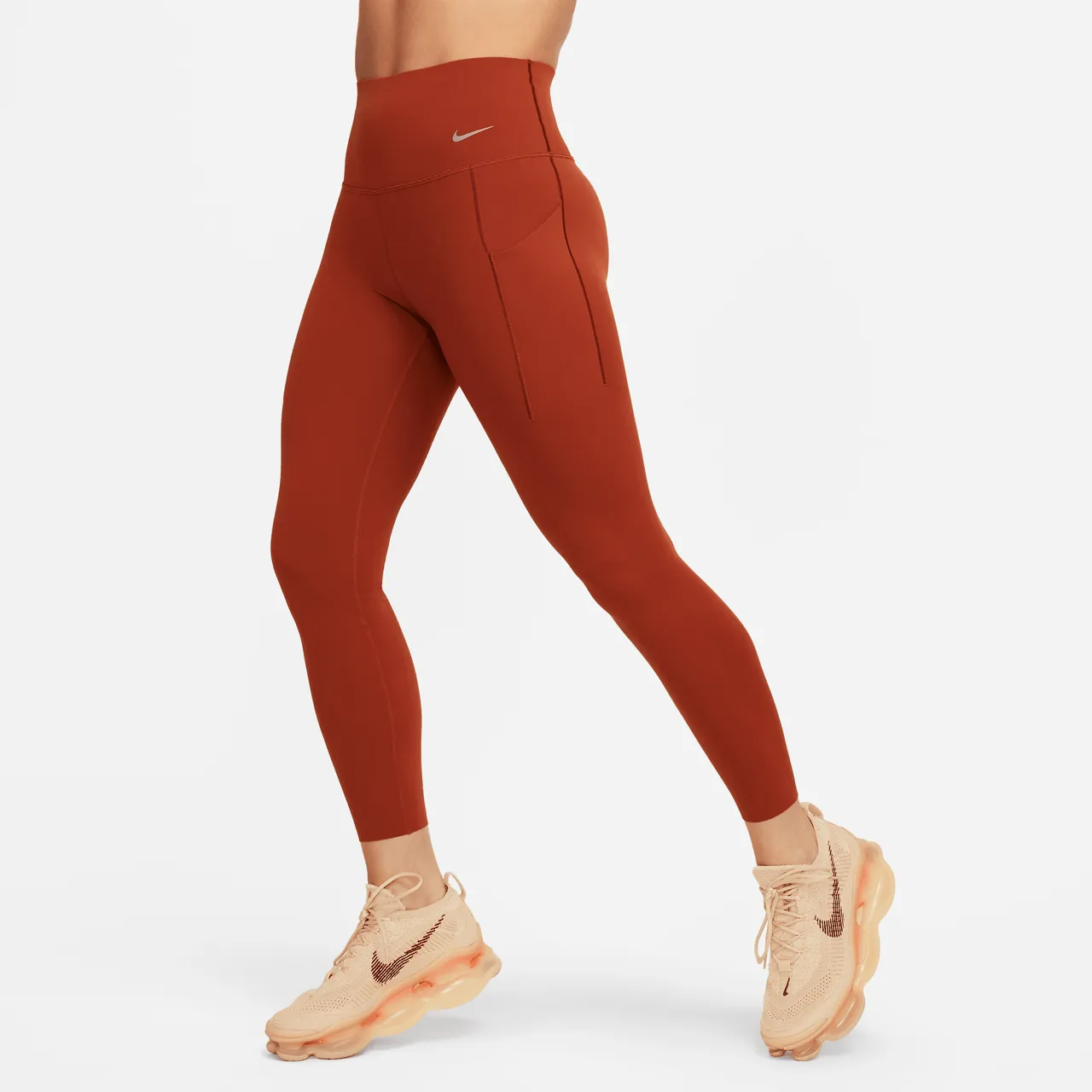 Nike Universa 7/8-legging met hoge taille, zakken en medium ondersteuning voor dames - Oranje