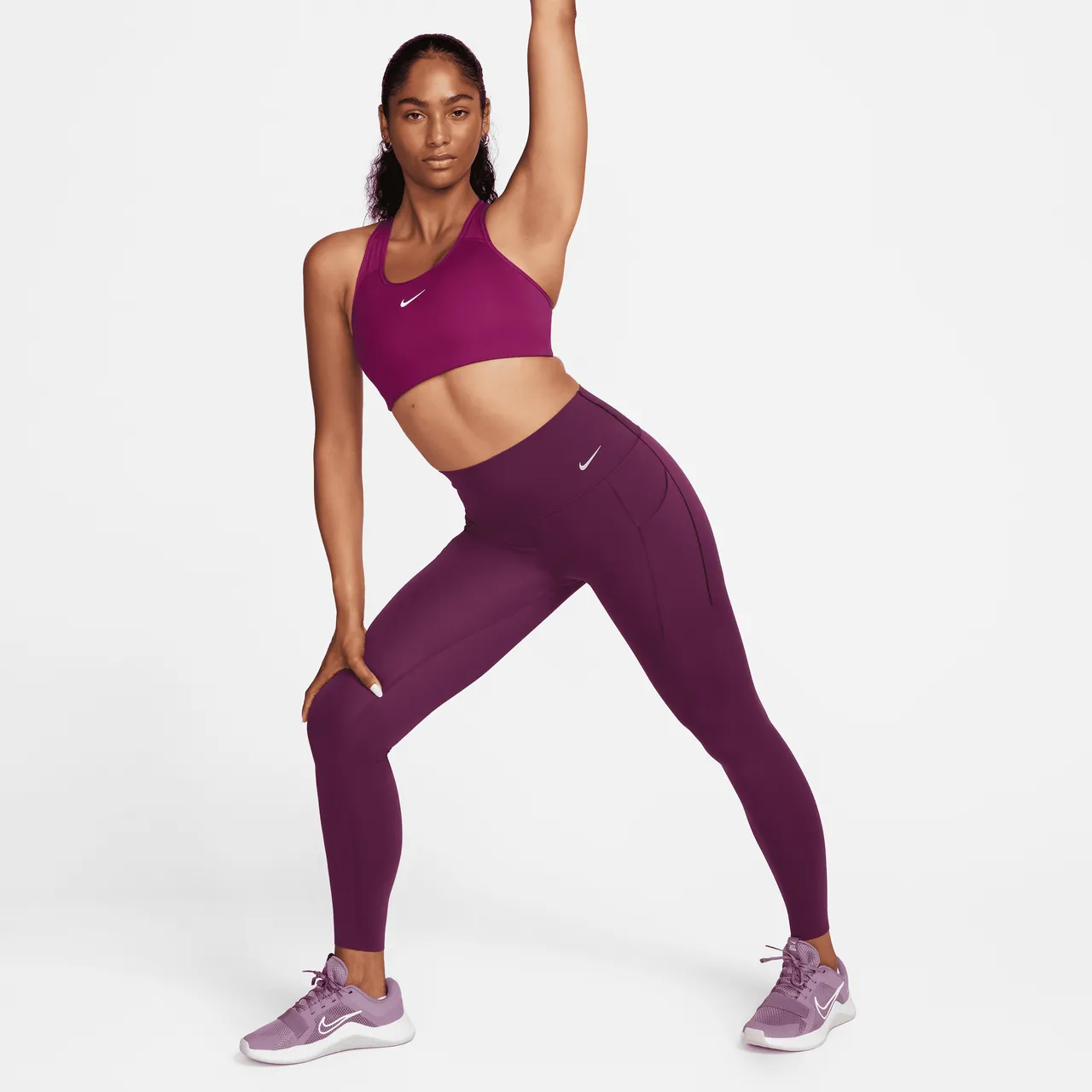 Nike Universa Lange legging met hoge taille, zakken en medium ondersteuning voor dames - Rood