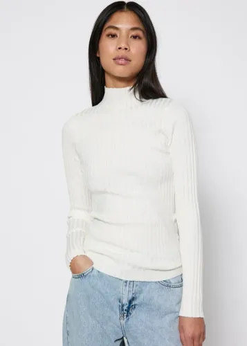 Norr Karlina top off white -