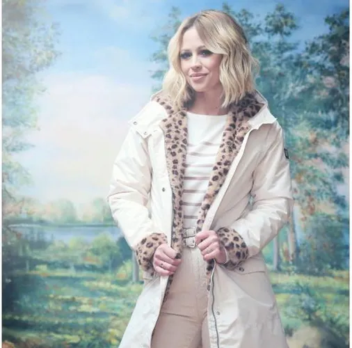Rimona waterdichte, geïsoleerde Parka jas met capuchon van Regatta voor dames, Outdoorjas, licht vanille