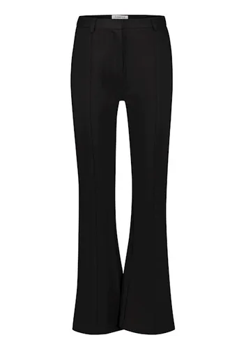 Simple Yelma flaired pants black